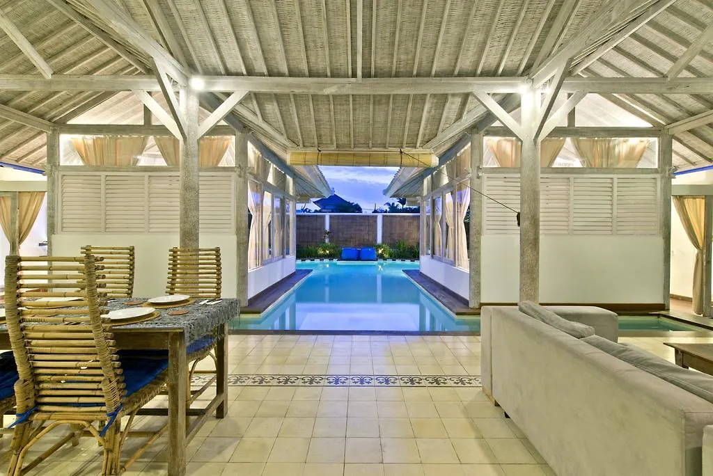 Villa Laksmana Hideaway 2 - Surrounded By Water- 2Bd Villa With Fantastic Pool! Seminyak  0*, Seminyak (Bali)