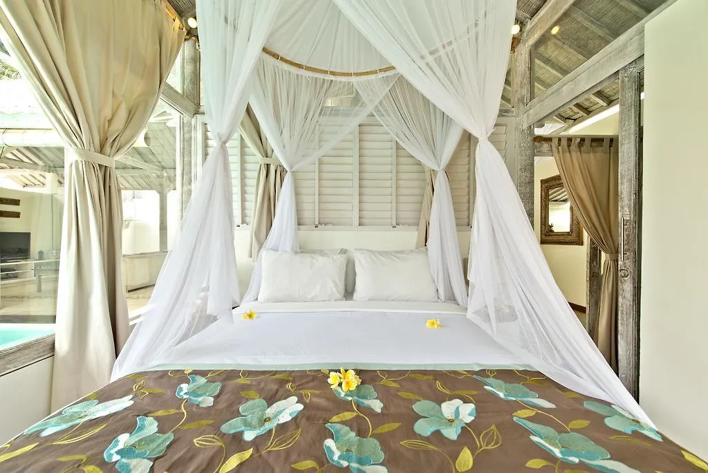 Villa Laksmana Hideaway 2 - Surrounded By Water- 2Bd Villa With Fantastic Pool! Seminyak