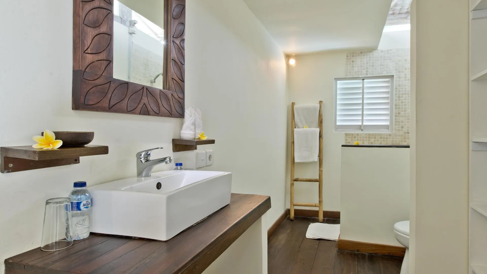 Villa Laksmana Hideaway 2 - Surrounded By Water- 2Bd Villa With Fantastic Pool! Seminyak  0*, Seminyak (Bali)