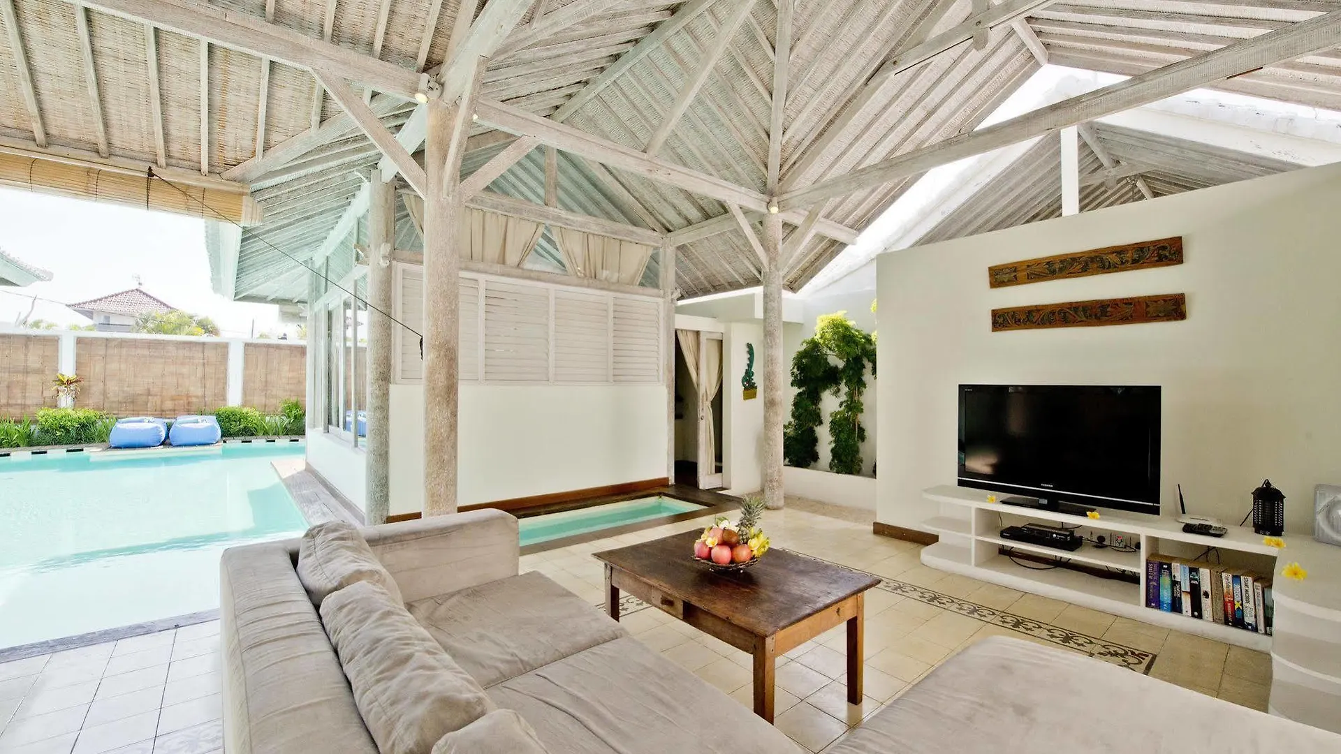 Villa Laksmana Hideaway 2 - Surrounded By Water- 2Bd Villa With Fantastic Pool! Seminyak