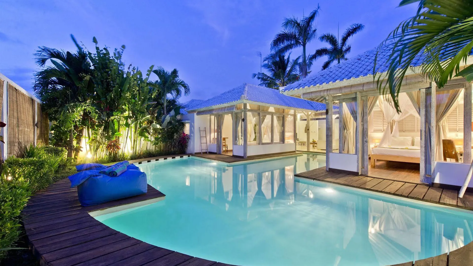 Villa Laksmana Hideaway 2 - Surrounded By Water- 2Bd Villa With Fantastic Pool! Seminyak  Indonesia