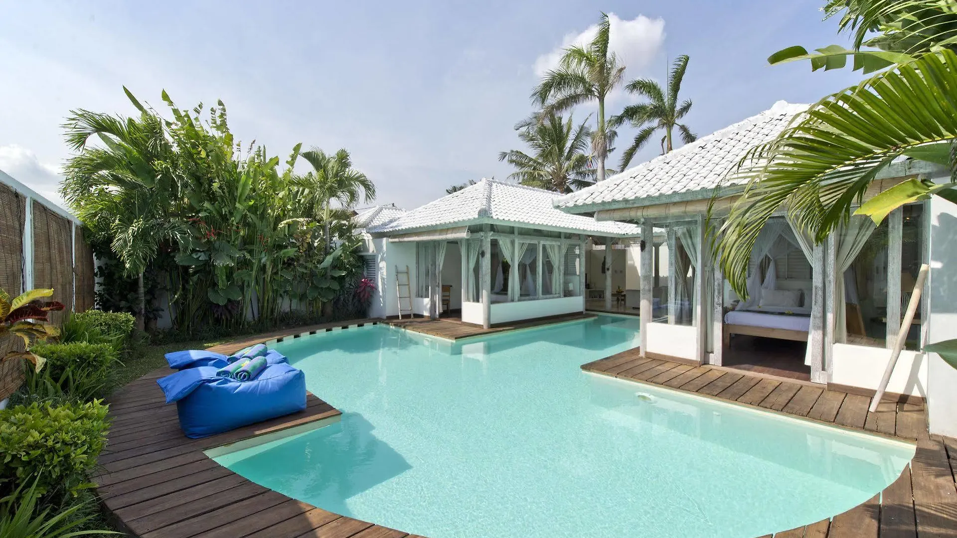 Villa Laksmana Hideaway 2 - Surrounded By Water- 2Bd Villa With Fantastic Pool! Seminyak  0*, Seminyak (Bali) Indonesia